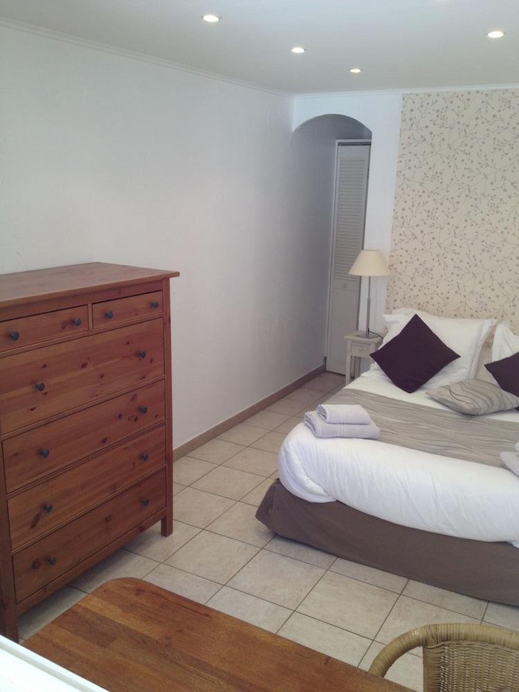 Cit'Hotel Le Mirage Istres Εξωτερικό φωτογραφία